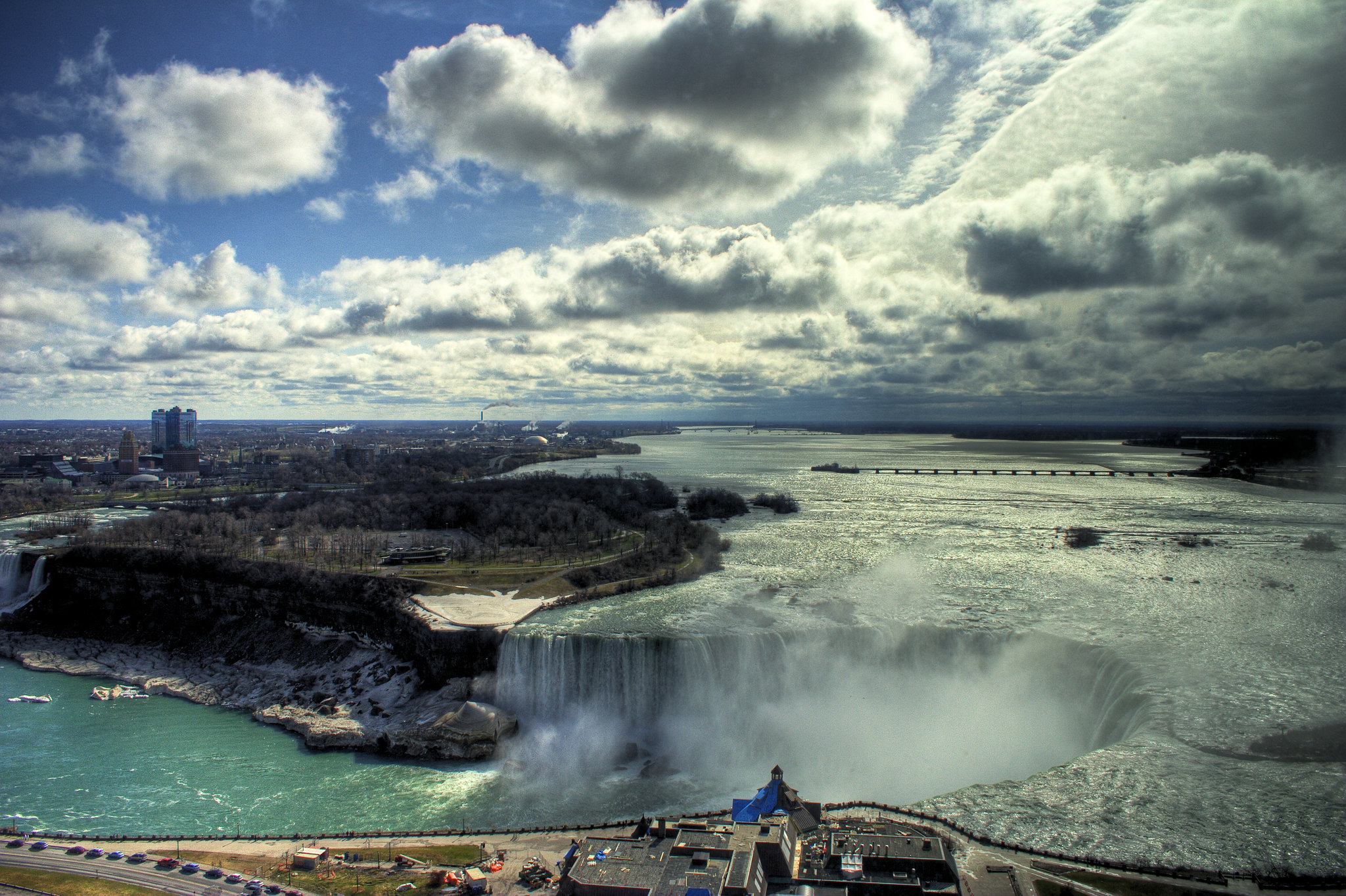 24 Stunning Photos of Niagara Falls Light Stalking